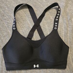 Under armour sports bra NWOT small